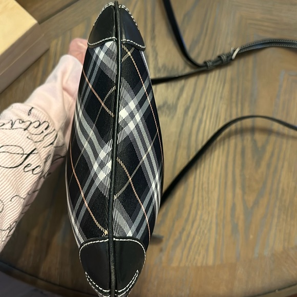 Burberry checked blue label Crossbody - Picture 6 of 12